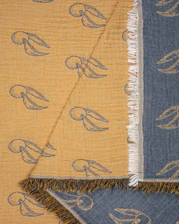 Golden Snitchâ¢ - PARTY BLANKETâ¢